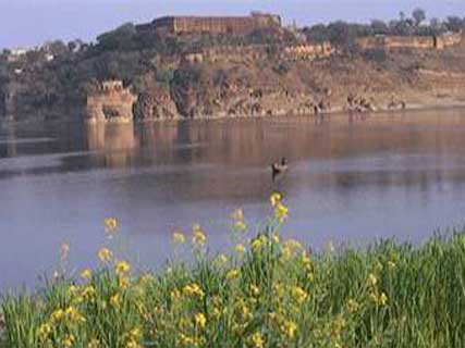 Varanasi Ramnagar Chunar fort Tour Package